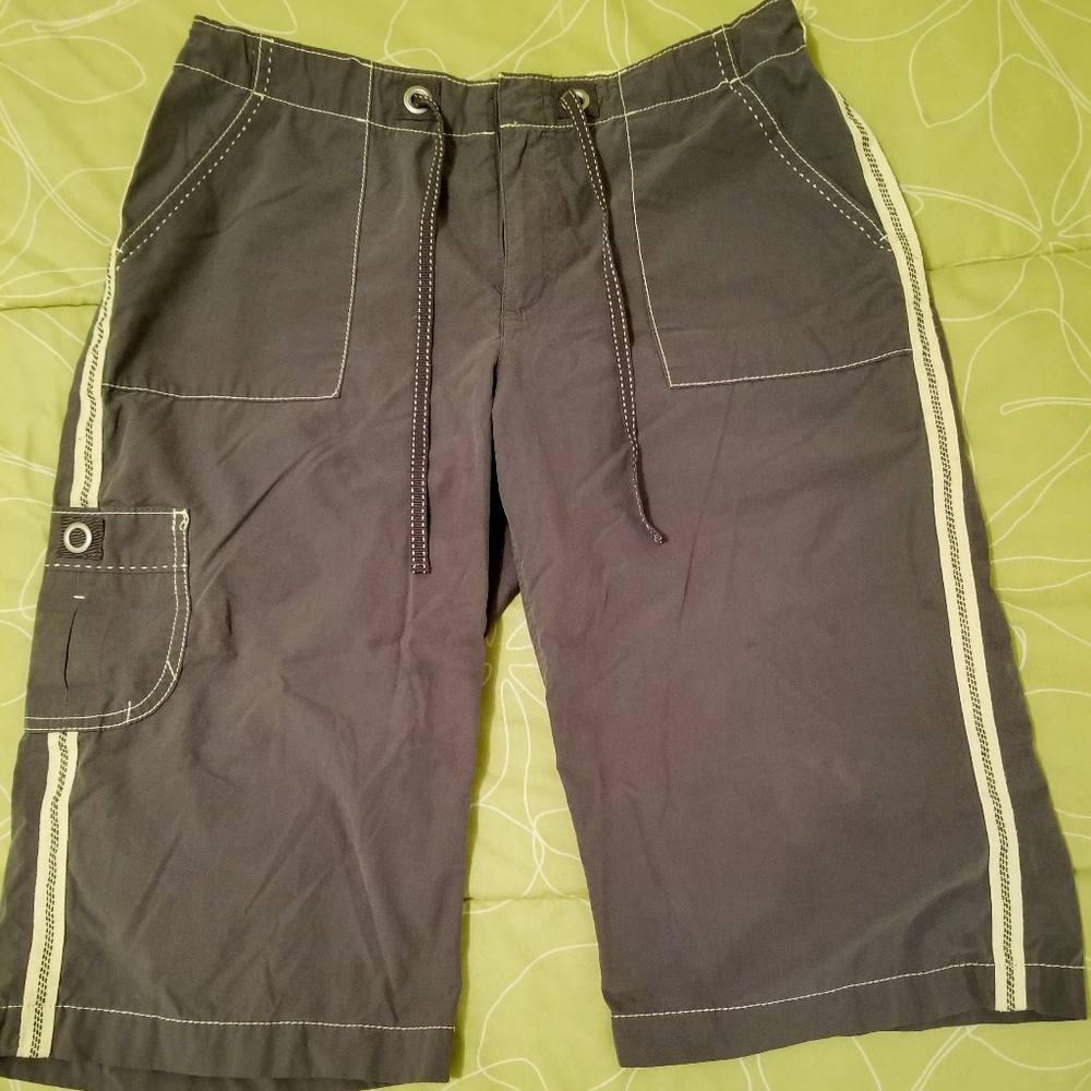 SB Active Capri pants Light Charcoal.